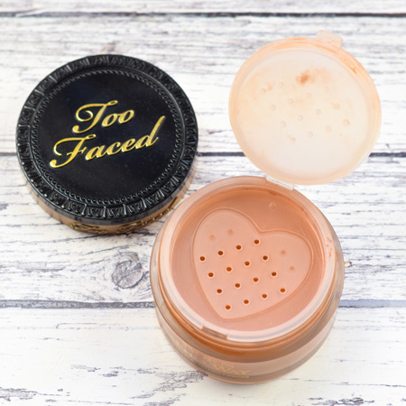 Too Faced Born This Way Poudre