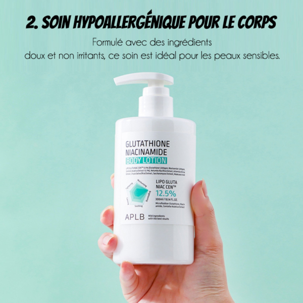 Apaisez et hydratez votre peau avec cette lotion corporelle douce. Elle hydrate grâce à un mélange de niacinamide, de glutathion et de trois extraits de centella asiatica pour calmer et réconforter sans provoquer d'irritation.