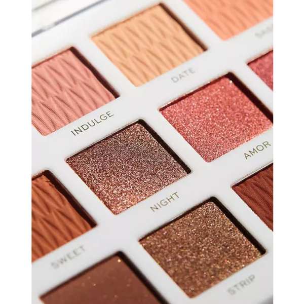 REVOLUTION Pro Iconic Regeneration Stripped Palette