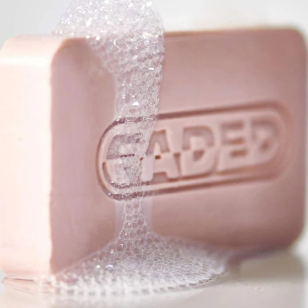 TOPICALS Faded Bar Savon Éclaircissant Anti-Taches 2X – Image 2