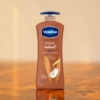 VASELINE Cocoa Radiant Lait Corps au Pur Beurre de Cacao + Lipides Ultra-hydrat