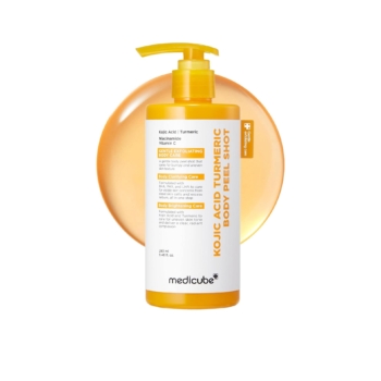 MEDICUBE Kojic Acid Turmeric Body Peel Shot Soin Peeling Exfoliant & Éclaircissant au Curcuma & Acide Kojique Pour le Corps